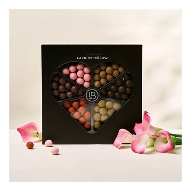 "LOVE SELECTION BOX" SALDYMEDIS  6 RŪŠIŲ ŠOKOLADE  "LAKRIDS BY BÜLOW" 435 G 4